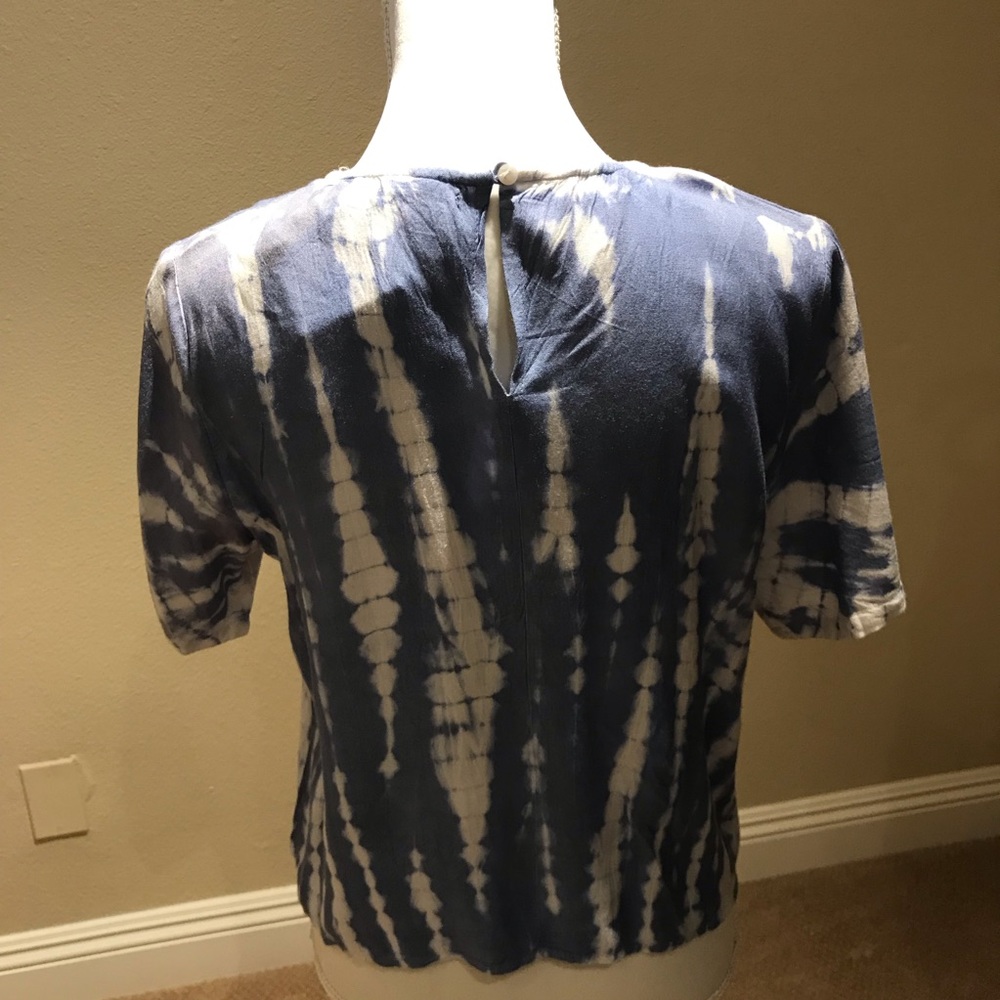 Blue tie dye top with tie waste. NWT!! - Picture 2 of 7